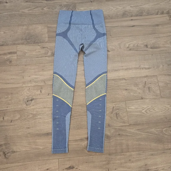 NWOT Fabletics Madeline Petsch Collection High Waisted Mesh Knees Size XS - Picture 10 of 16